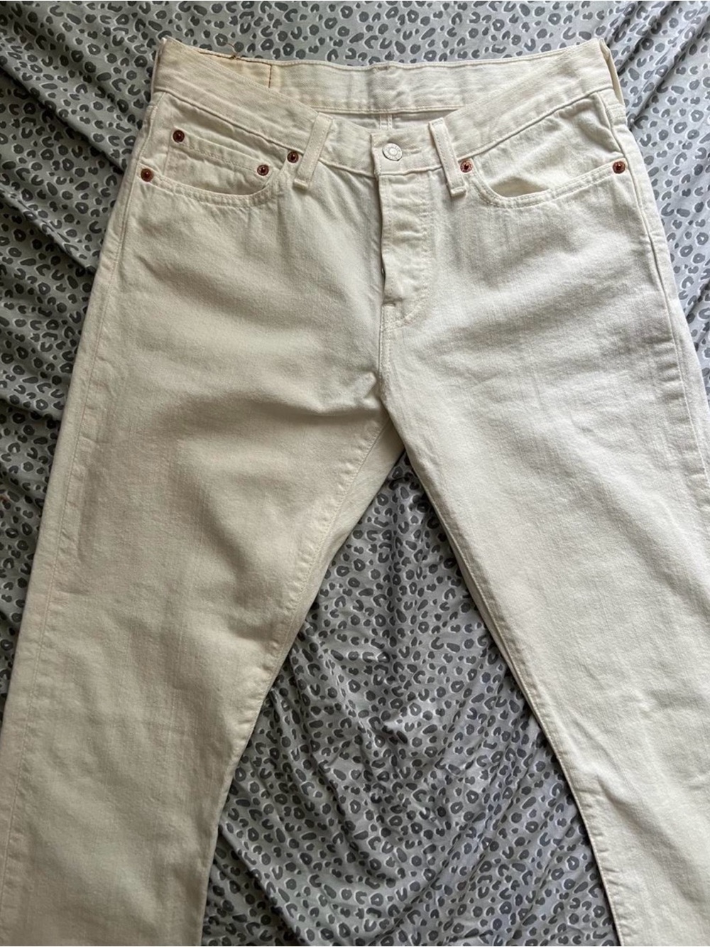 Levi's Cream Slim Straight Jeans